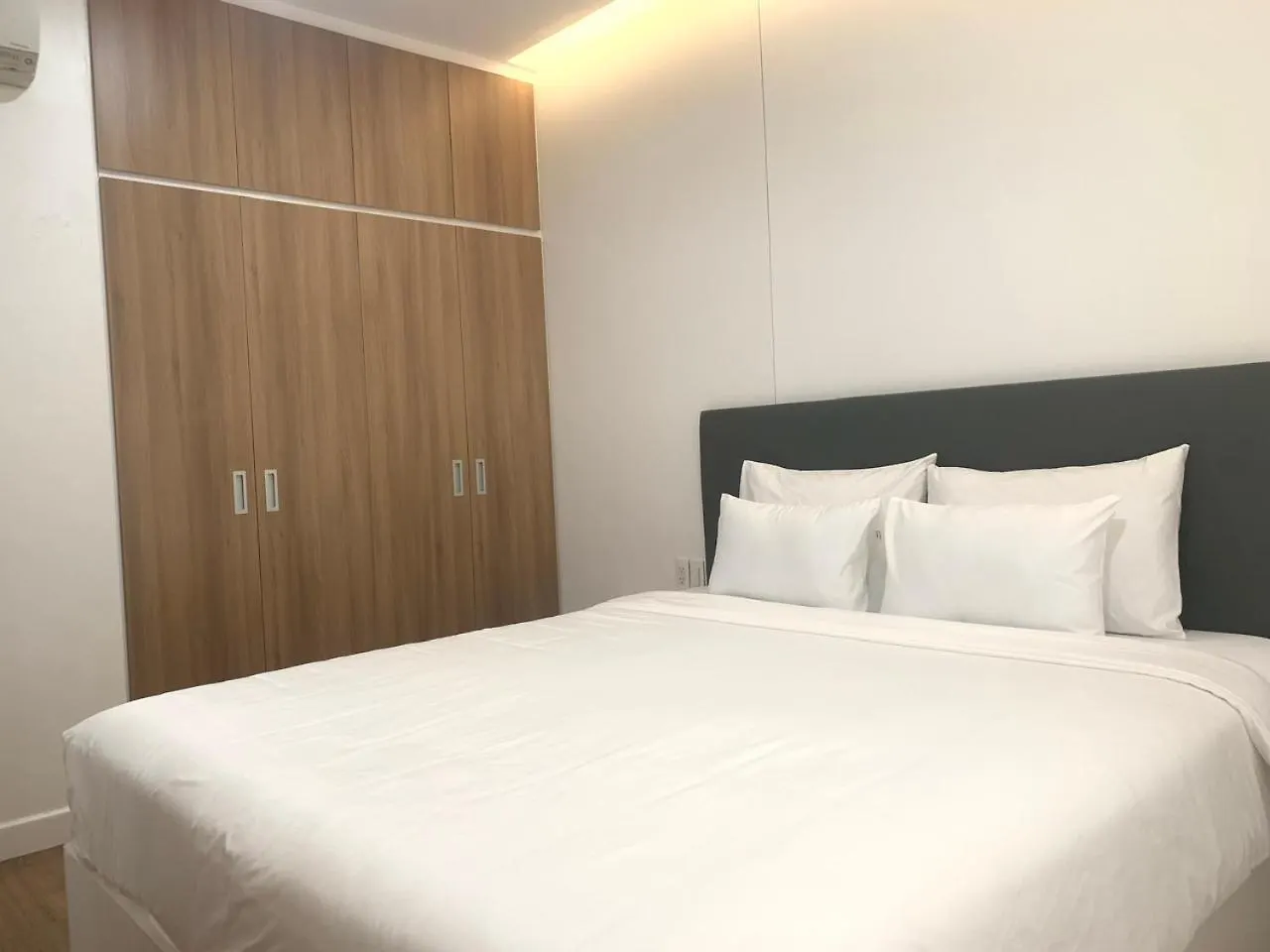 Republic Apartment Nearby Airport Free Pool Gym Ho Chi Minh City Vietnam
