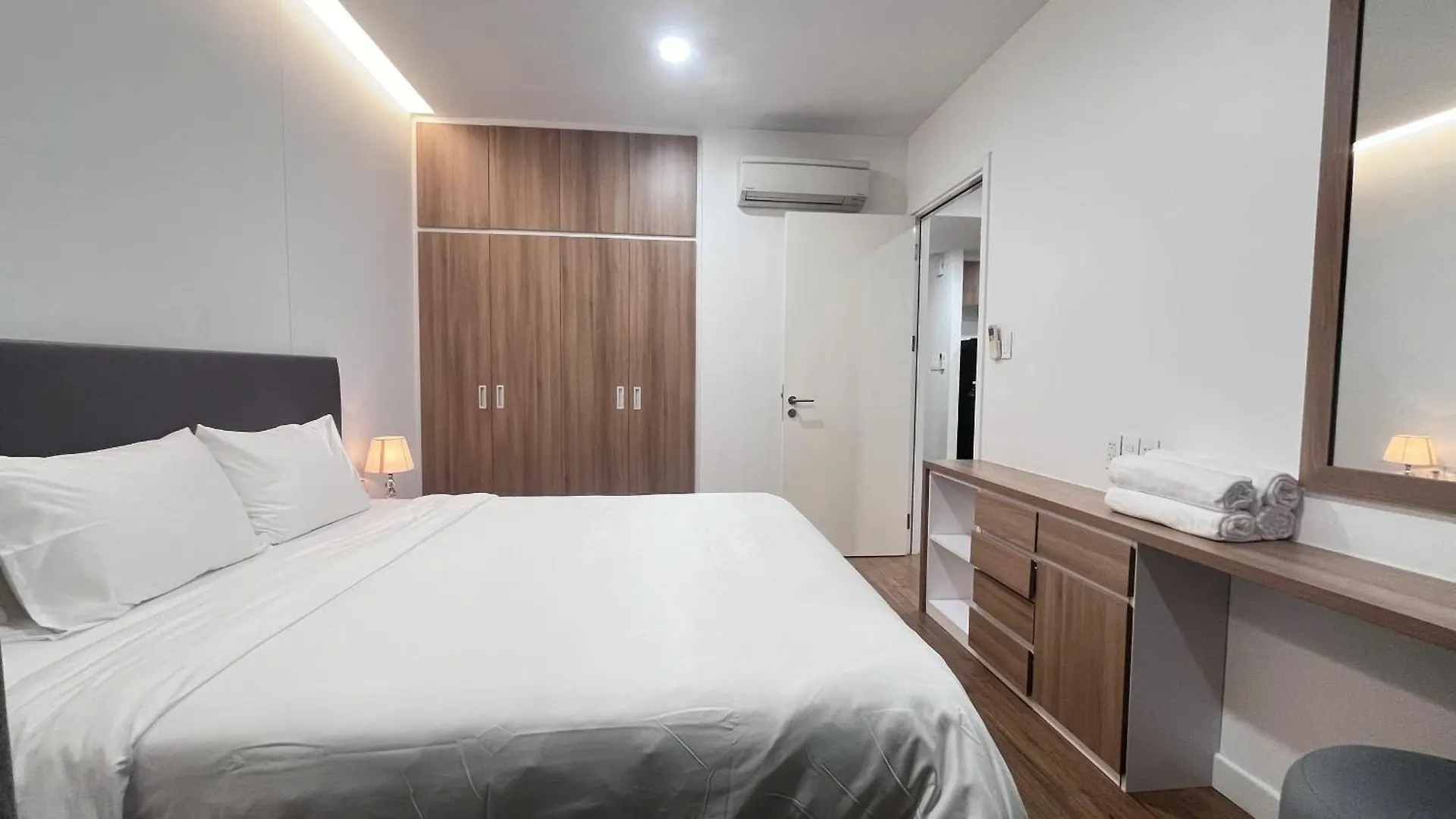 Republic Apartment Nearby Airport Free Pool Gym Ho Chi Minh City