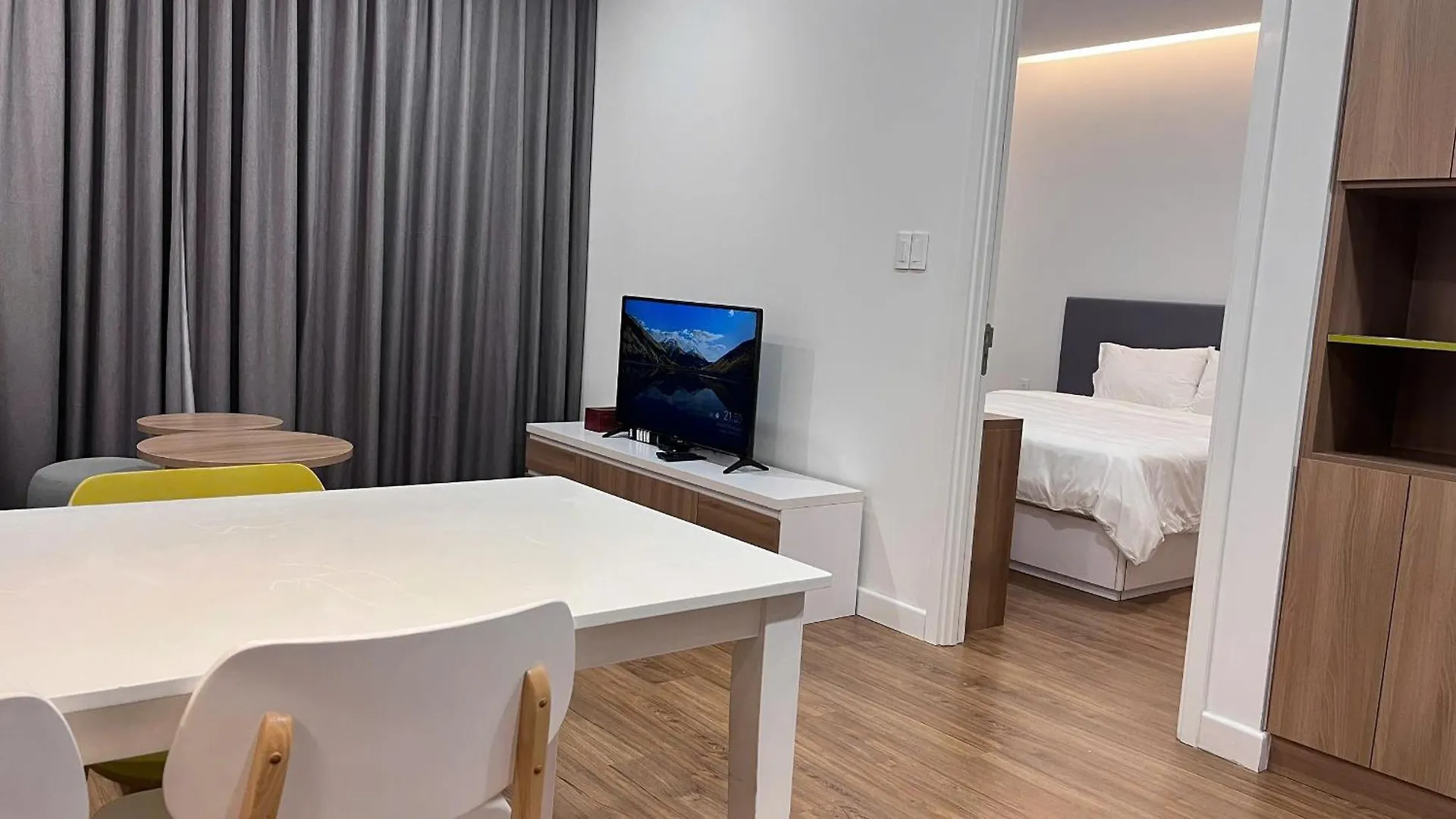 Republic Apartment Nearby Airport Free Pool Gym Ho Chi Minh City