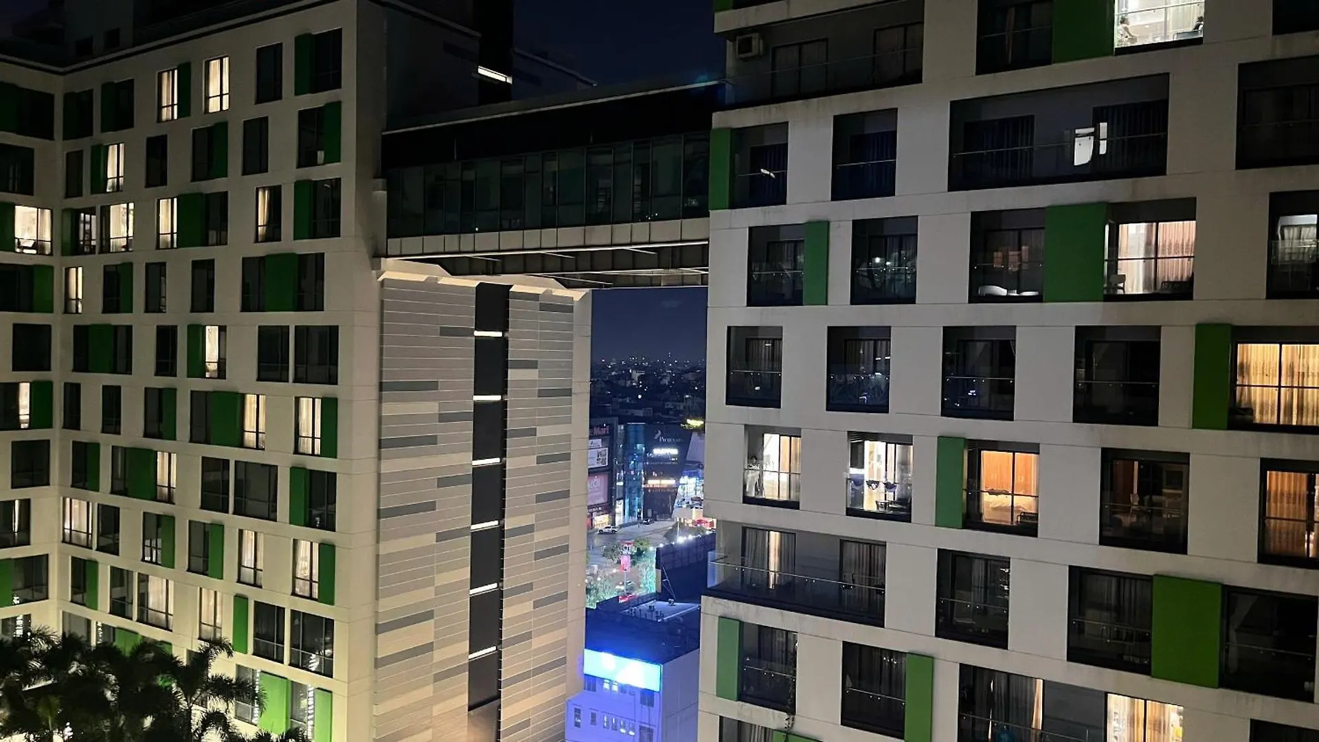Republic Apartment Nearby Airport Free Pool Gym Ho Chi Minh City