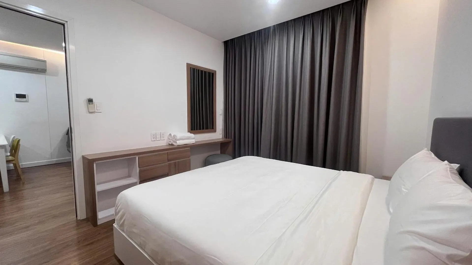 Republic Apartment Nearby Airport Free Pool Gym Ho Chi Minh City Vietnam