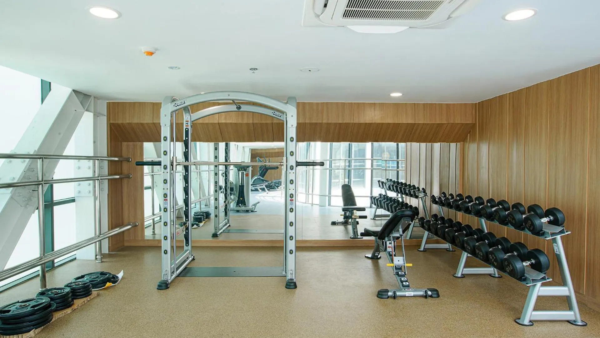 Republic Apartment Nearby Airport Free Pool Gym Ho Şi Min 0*,  Vietnam