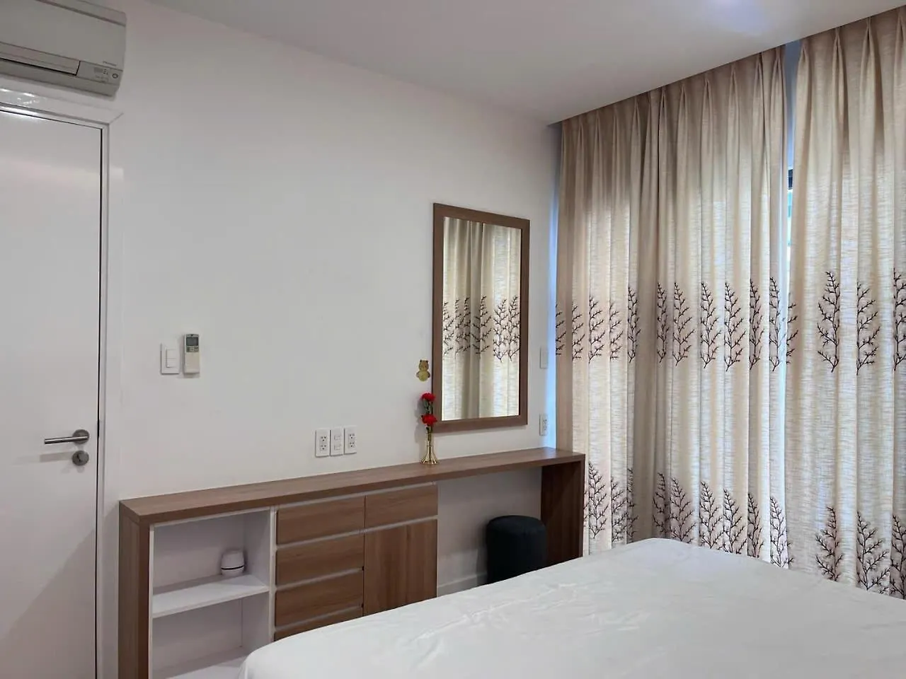 Republic Apartment Nearby Airport Free Pool Gym Ho Chi Minh City